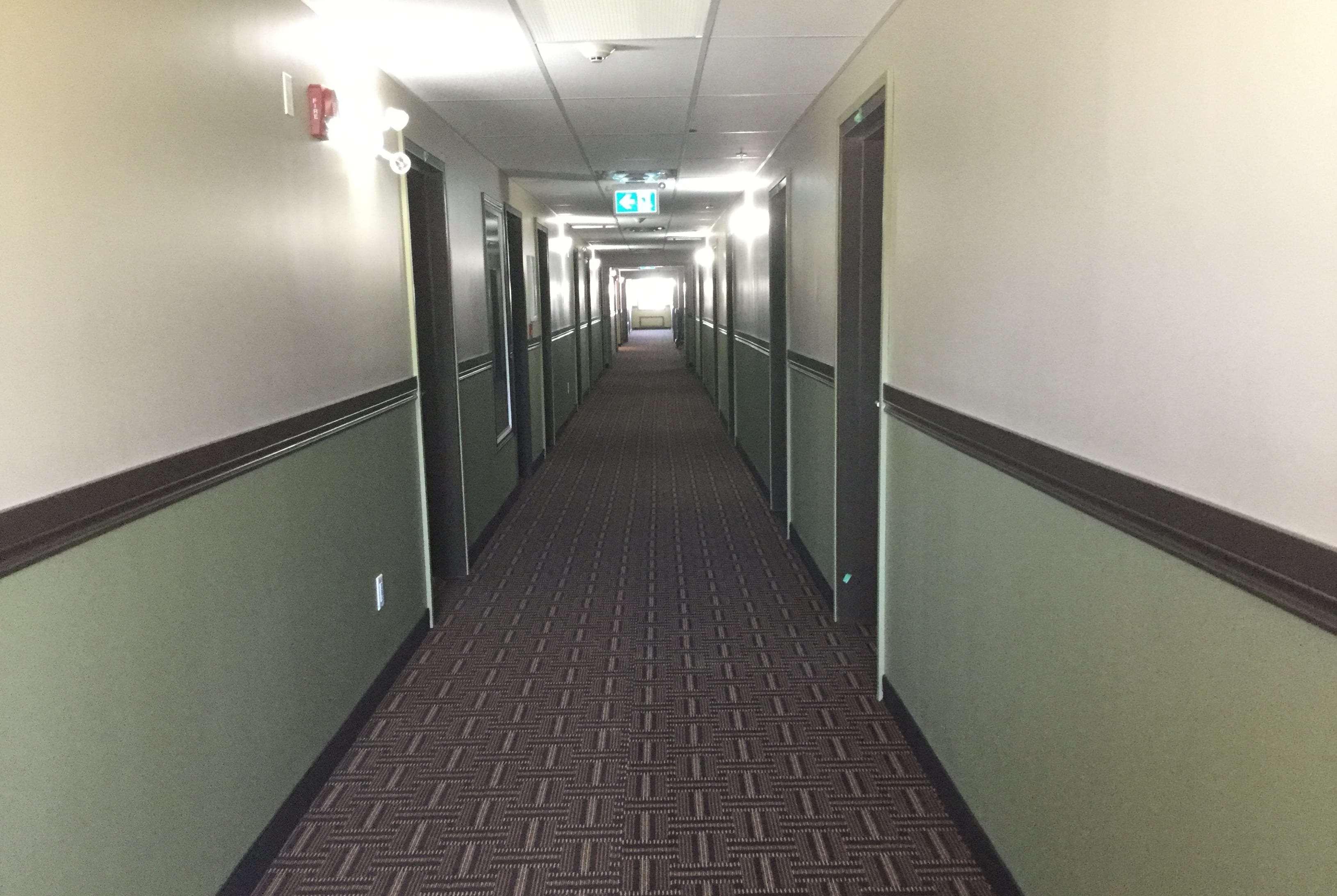 Hotel Super 8 By Wyndham Hardisty Extérieur photo