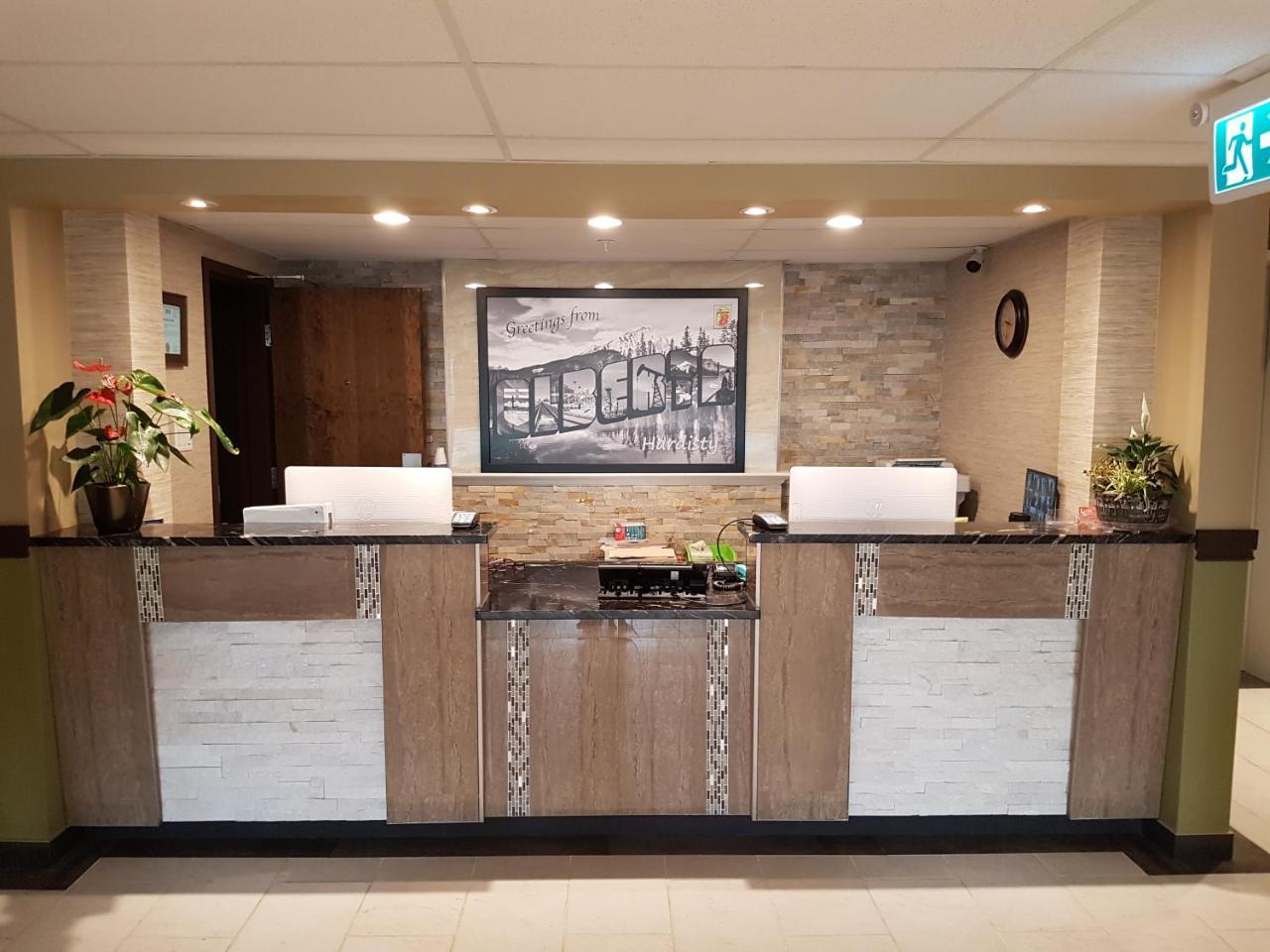 Hotel Super 8 By Wyndham Hardisty Extérieur photo